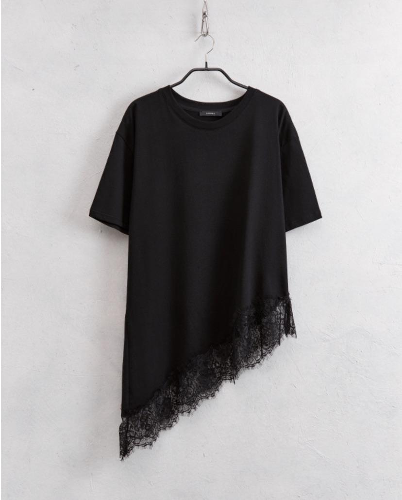T-Shirt με Ασύμμετρο Τελείωμα με Δαντέλα