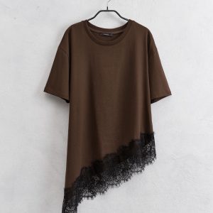 T-Shirt με Ασύμμετρο Τελείωμα με Δαντέλα